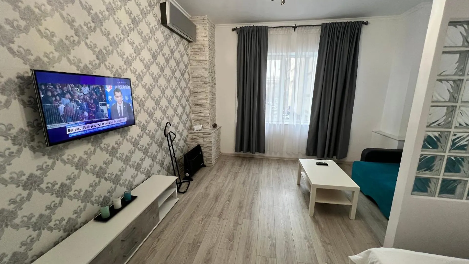 בוקרשט Bright & Beautiful Studio In Prime Location Walk To Everything 0*,  רומניה
